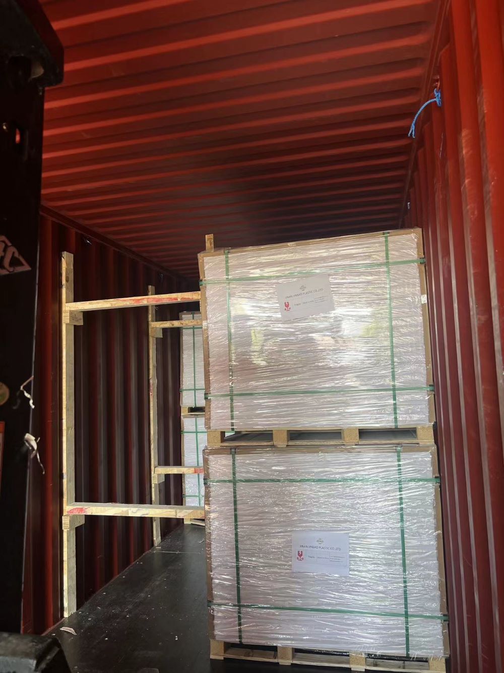 Sending PVC Foam Boards to Customers (2)