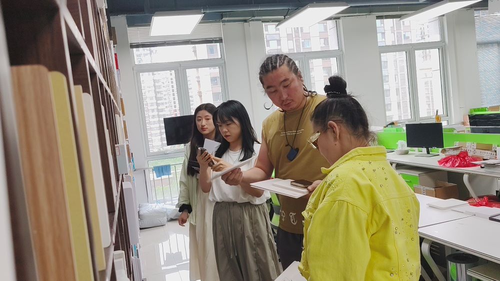 Mongolian Customers Visited Jinbao (5)